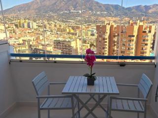 Sunny beachside retreat with mountain and sea views - Fuengirola - 8