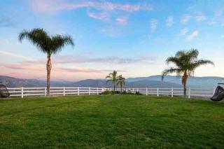 Grenache Estate - Nestled in Temecula Wine Country - 3