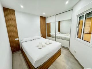 Aljaima I City Center and Beach Apartment - 4