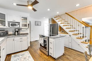 Charming Waterford Home with Dock on Niantic River! - Waterford - 1