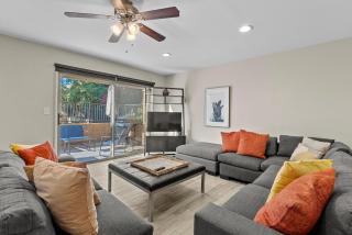 Scottsdale Townhome with Pool, Walk to Old Town - Scottsdale - 0