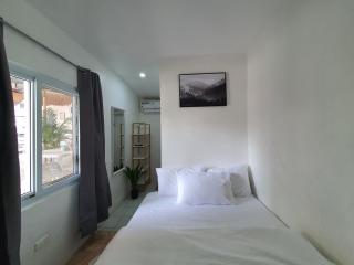 West Coast Beach House - 7