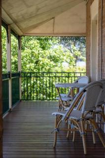 The White House Molong - Molong - 2