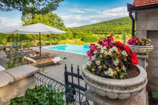 Villa 'Stone Garden' - Private Heated Pool & Outdoor Cinema - 9