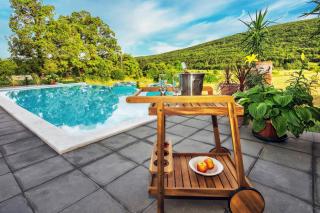 Villa 'Stone Garden' - Private Heated Pool & Outdoor Cinema - 8