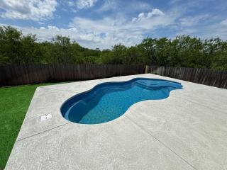 Stylish Family Home Near Lackland POOL - San Antonio - 5