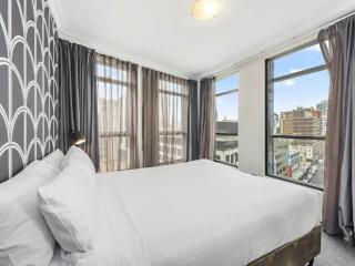 KozyGuru Sydney CBD Amazing 1Bed Apt NHA653-1202 - 6