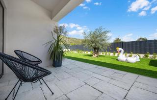 Stunning Home In Sibenik With Kitchen - Šibenik - 3
