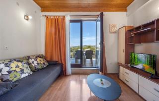 Stunning Apartment In Sibenik With Wifi - Šibenik - 8