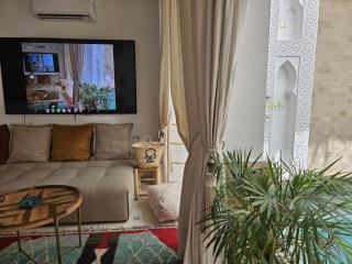 Riad Larbi Khalis - 2