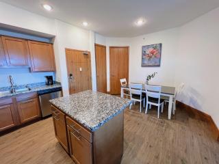 2 Luxury suites with parking at The Grand Castle - 5