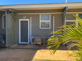 Getaway Villas Unit 385 - Exmouth - 0