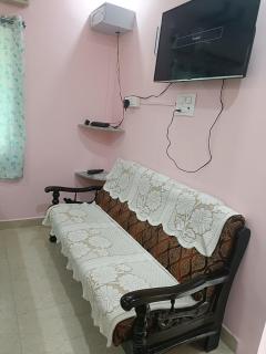 SREENIVASA HOME STAY - Tirupati - 1