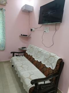 SREENIVASA HOME STAY - Tirupati - 8