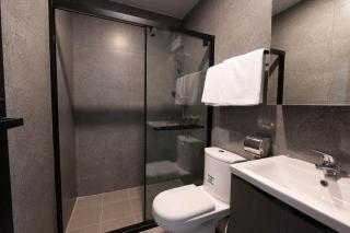 China Rich Oriental Hotel - 4