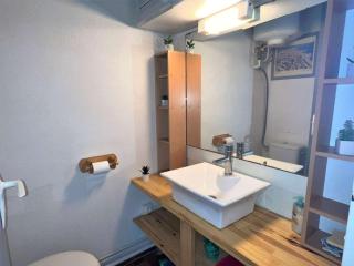 Duplex 2 pièces avec terrasse, solarium et parking privé proche plage et commerces - FR-1-307-271 - 9