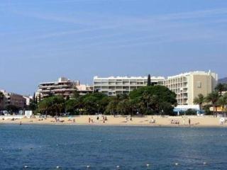 Duplex T2 lumineux, 4 pers, centre-ville, terrasses, plage à 100m, clim, garage - FR-1-803-58 - Le Lavandou - 3