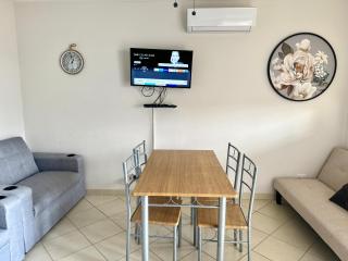 Charming Condo With A Rooftop, Across Beach - Coco - 5