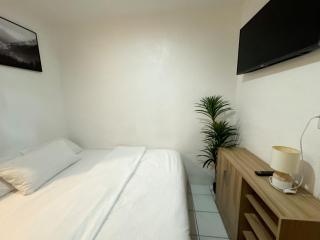 West Coast Beach House - Moalboal - 1