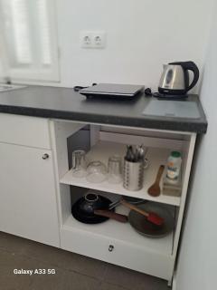 Studio Apartment 2 at The Grey House - 8