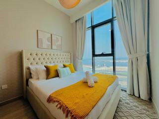 Venduras - Skyline View Farhad Azizi Residence Al Jaddaf - Dubai - 1