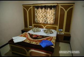 Sri Krishna Residency - Ooty - 5