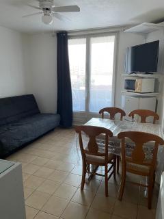 F2 Terrasse Parking Privé proche commerces et Mer - 4