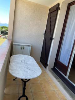 F2 Terrasse Parking Privé proche commerces et Mer - 7