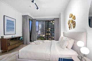 Iconic Burj View 1BR in Burj Vista Tower Near Shops & Metro - 1