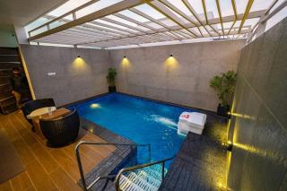 S R Pool Suites - Mysore - 6