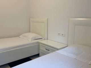 Apartament near beach, with garden - Golem - 6