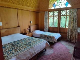 Wangnoo paradise luxury houseboat - Nagīn Bāgh - 3