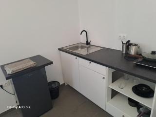 Backpackers studio1 at The Grey House - 7