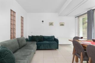 Przestronne Apartamenty w Zakopanem z Trzema Sypialniami i Parkingiem by Noclegi Renters - Zakopane - 1