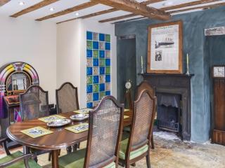 Cathedral View Farmhouse - Ely - 6
