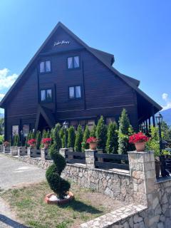 Camp Hotel Lake Views - Plav - 0