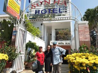 Son Ha Hotel - 1