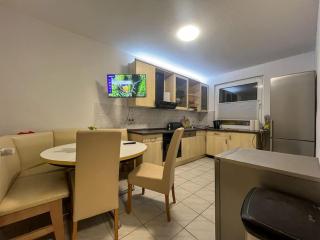 Livemore24 - Apartment 5 in Duisburg WLAN - Smart-TV - 24-7 Check-in und Küche - Duisburg - 6