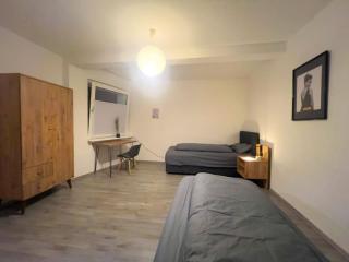 Livemore24 - Apartment 5 in Duisburg WLAN - Smart-TV - 24-7 Check-in und Küche - Duisburg - 1