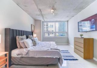 Amazing Condo with Pool at Midblock Miami - Miami - 7