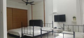 KLCC Newly Renovated Apartment - Kuala Lumpur - 4