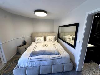 Penthouse and Versace - Tel Aviv - 8