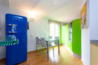 Apartamento con Terraza en Eixample - 0