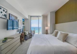 Beachfront Condo with Mesmerizing Views - Hollywood - 4