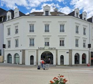 Hôtel et Apparts Marin - Laval - 0