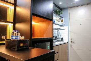 Cozy and Strategic Studio at Tokyo Riverside PIK 2 Apartment By Travelio - Rawalembang - 1