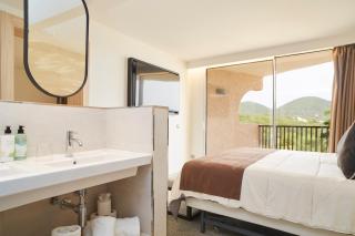 Invisa Hotel Club Cala Blanca - Platja d'es Figueral - 9