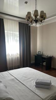 Seven House Hotel - Astana - 4