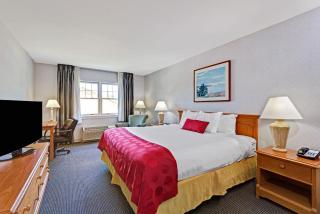 Ramada by Wyndham Saco/Old Orchard Beach Area - 6