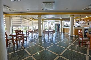 Hotel Kastrati - Golem - 1